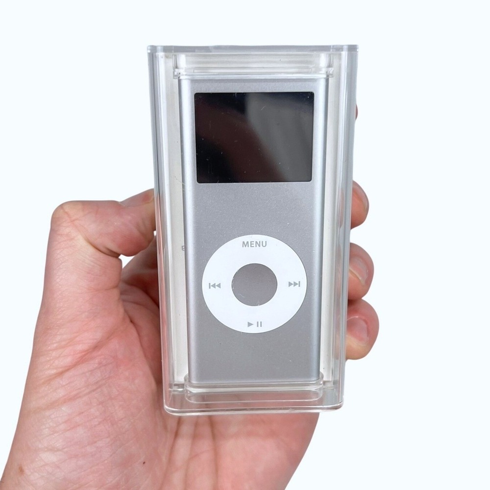 Apple iPod nano 2nd Gen 2GB Silver A1199 MA477LL/A New Open Box MINT & COMPLETE